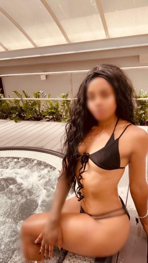 Alexsia, escort dame bij Explicit4U in Zuid-Holland - Noord-Holland